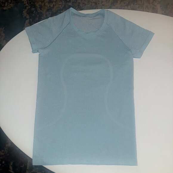 Lululemon Swifty Tech Sparkle Short Sleeve Crew Size 6 - Powder Blue with Silver - Picture 5 of 16